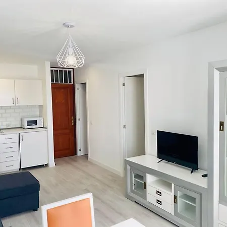 Wonderful Sea View Yomeli Apartment *